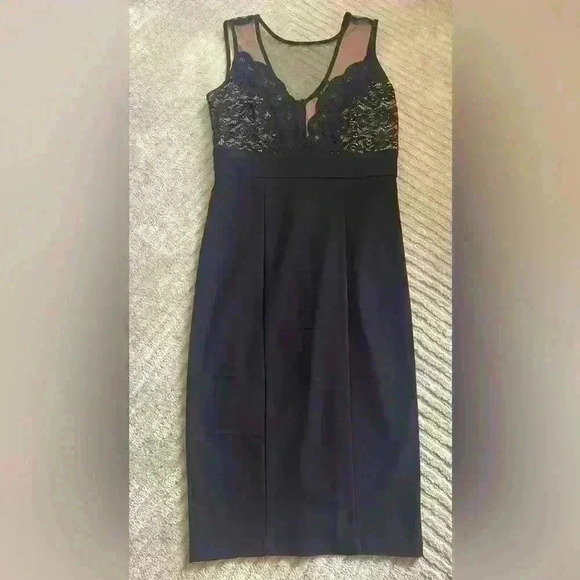 Le Chateau Lace and mesh dress Black size S - Picture 4 of 9